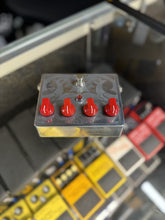 Load image into Gallery viewer, El Musico Loco Siamese Scream Pedal (Pre-Owned)