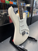Load image into Gallery viewer, 2015 Fender Mex Standard Stratocaster - Arctic White/Rosewood Fretboard (Pre-Owned)