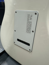 Load image into Gallery viewer, 2015 Fender Mex Standard Stratocaster - Arctic White/Rosewood Fretboard (Pre-Owned)