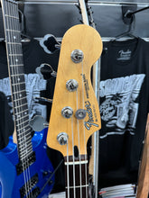 Load image into Gallery viewer, Fender Mexico Precision Bass Midnight Wine 2006 (Pre-Owned)