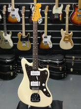 Load image into Gallery viewer, Fender Jazzmaster Olympic White JM66 Fujigen Japan Made 2010-2011 (Pre-owned)