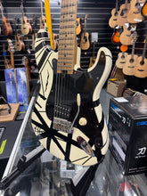 Load image into Gallery viewer, EVH Striped Series '78 Eruption Strat Relic (Pre-Owned)