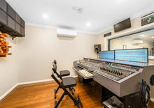 Load image into Gallery viewer, Home and Studio for Sale Castle Hill NSW
