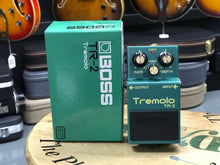 Load image into Gallery viewer, Boss TR-2 Tremolo pedal (Pre-owned)
