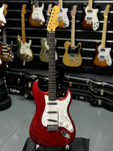 Squier Vintage Modified Surf Stratocaster Candy Apple Red (Pre-owned)