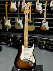 Fender Standard Stratocaster Sunburst (Pre-owned)