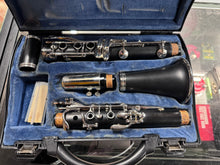 Load image into Gallery viewer, Buffet B12 Student Clarinet (Pre-Owned)
