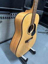 Load image into Gallery viewer, Maton 225 Dreadnought Acoustic w/ Hard Case (Pre-Owned)
