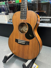 Load image into Gallery viewer, Mini Maton EMBW-6 Blackwood with AP5 Pro &amp; Hardcase (Pre-Owned)
