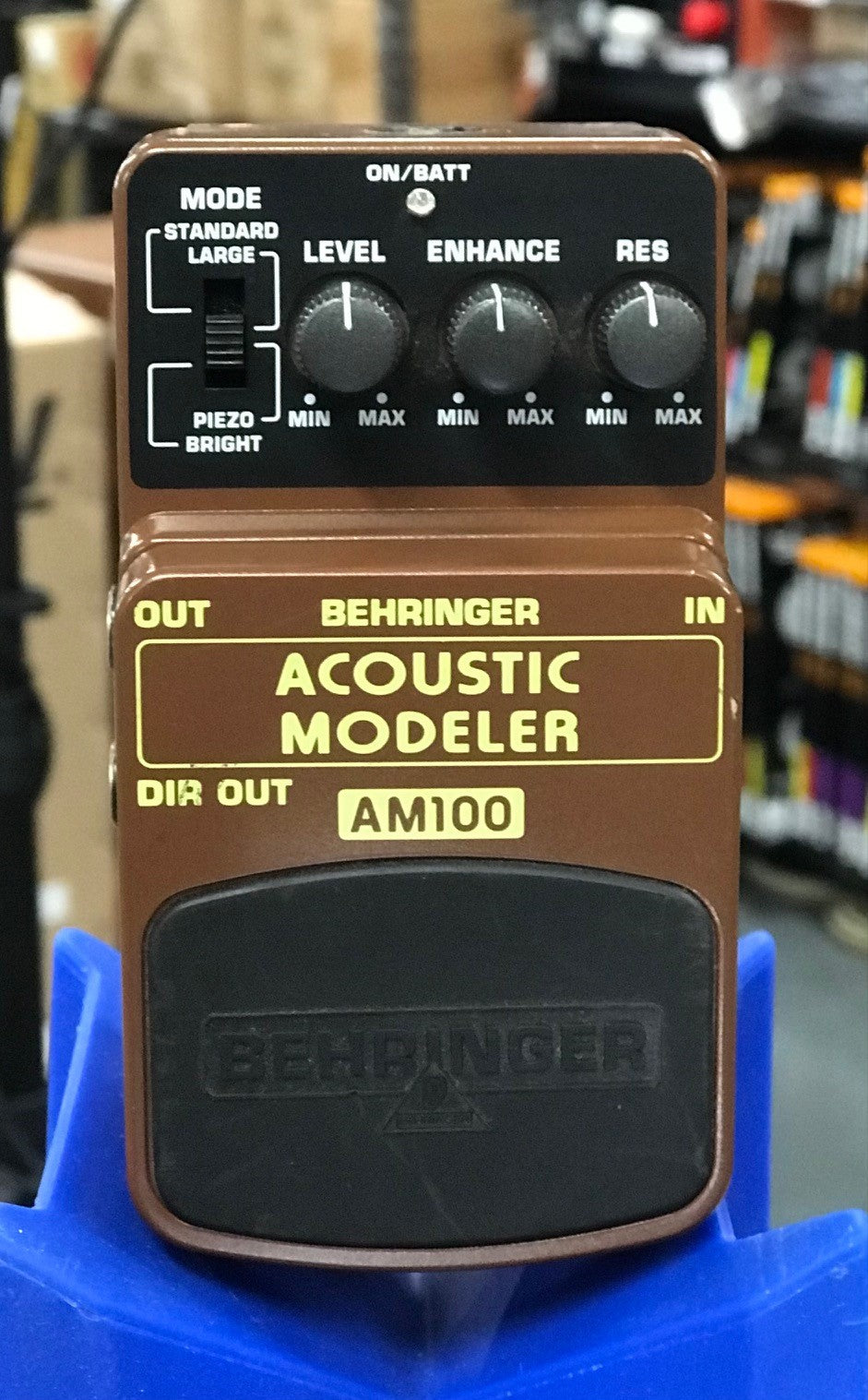 Behringer Acoustic Modeler AM100 (Pre-loved) – MaxxMusic