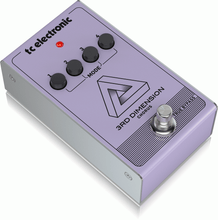 Load image into Gallery viewer, TC ELECTRONIC 3RD DIMENSION CHORUS PEDAL
